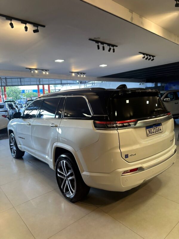 JEEP COMMANDER OVERLAND 4x4 2025 - Imagem 7