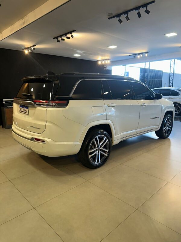 JEEP COMMANDER OVERLAND 4x4 2025 - Imagem 4