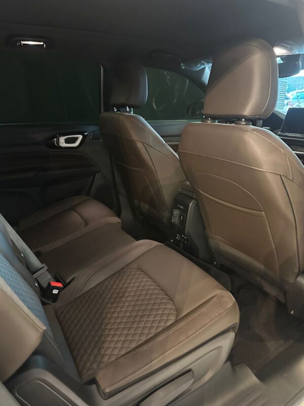JEEP COMMANDER OVERLAND 4x4 2025 - Imagem 8
