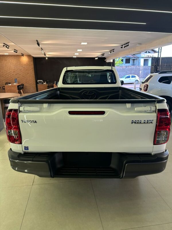 HILUX CS MANUAL 0KM 2025 - Image 5