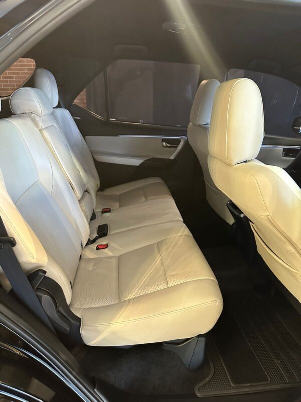 HILUX SW4 7LUG DIAMOND 2022 - Imagem 9
