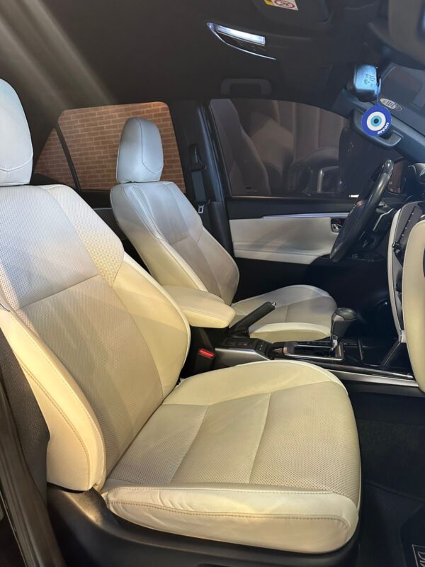HILUX SW4 7LUG DIAMOND 2022 - Imagem 11